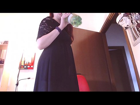 ❤️ Un esclau sotmès a qui li encanten les calces brutes i delicioses es veu obligat a masturbar-se després de veure aquest vídeo! ❤️ Vídeo anal al porno ca.milf300com.ru ❌