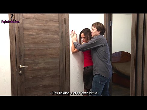 ❤️ Agent de béns arrels sexy li fa una pata de cony i es folla mentre ven el seu apartament - Krempai ❤️ Vídeo anal al porno ca.milf300com.ru ❌